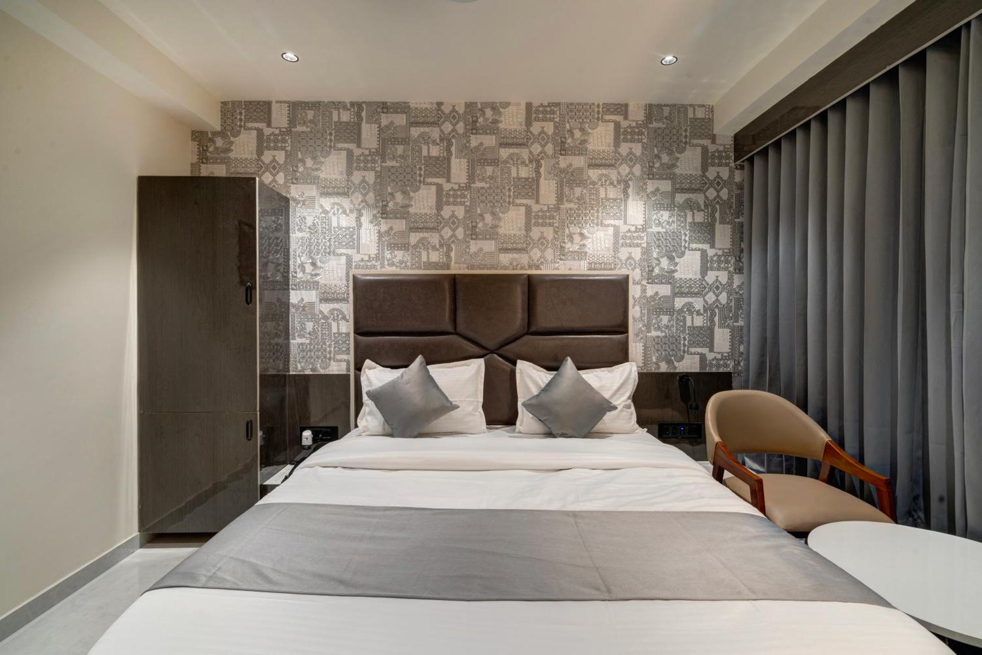 Hotel Shrimad Villa Gandhinagar Exterior foto